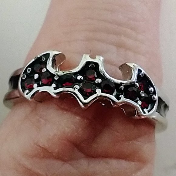Unisex Bat Ring Silver Tone With Red Stones and Black Enamel Size 8 - Picture 9 of 9